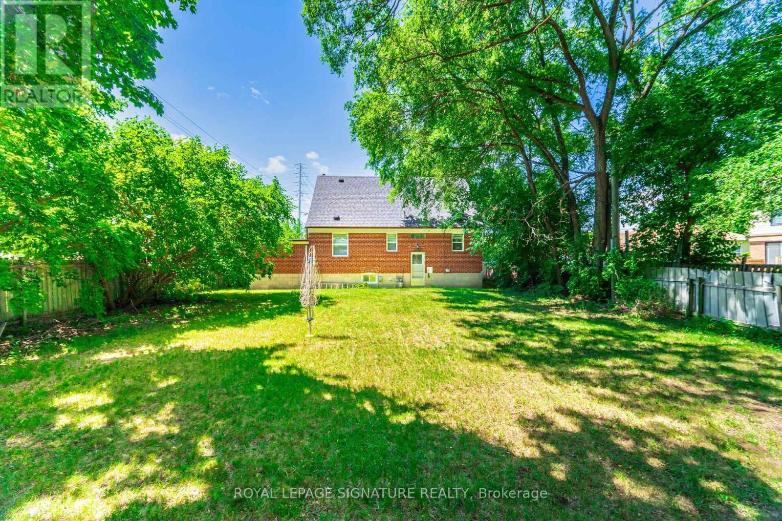 2015 Stanfield Road, Mississauga (Lakeview), Ontario  L4Y 1R2 - Photo 21 - W12391987