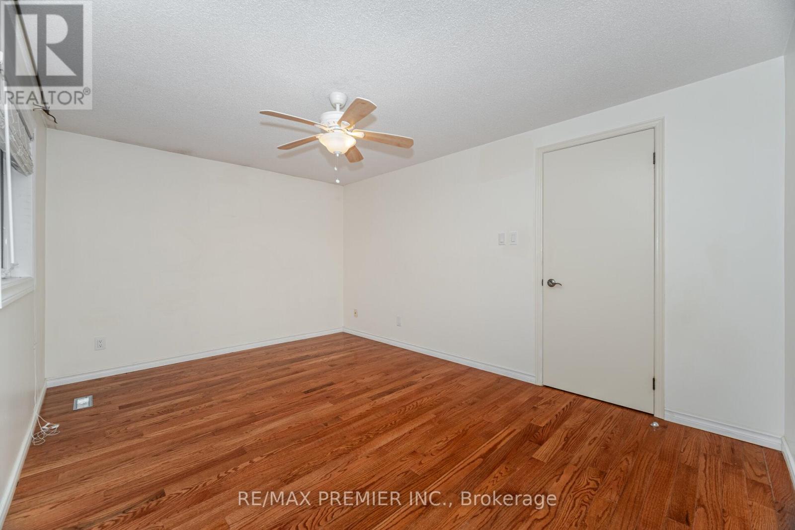 5 Magdalena Court, Toronto (Mount Olive-Silverstone-Jamestown), Ontario  M9V 4S7 - Photo 17 - W12392037