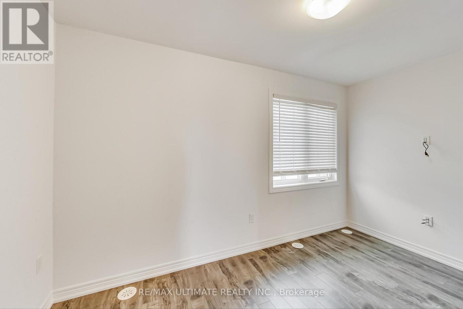 214 - 370 Hopewell Avenue, Toronto (Briar Hill-Belgravia), Ontario  M6E 2S2 - Photo 13 - W12392043