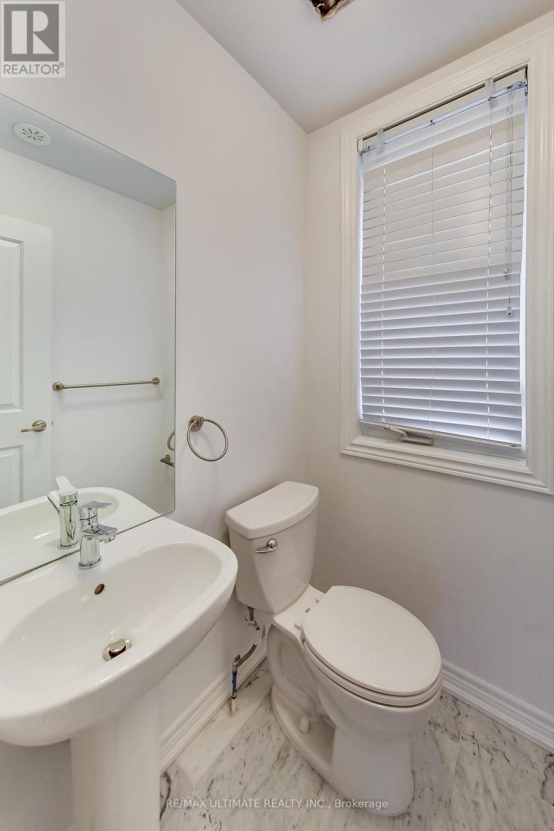 214 - 370 Hopewell Avenue, Toronto (Briar Hill-Belgravia), Ontario  M6E 2S2 - Photo 7 - W12392043