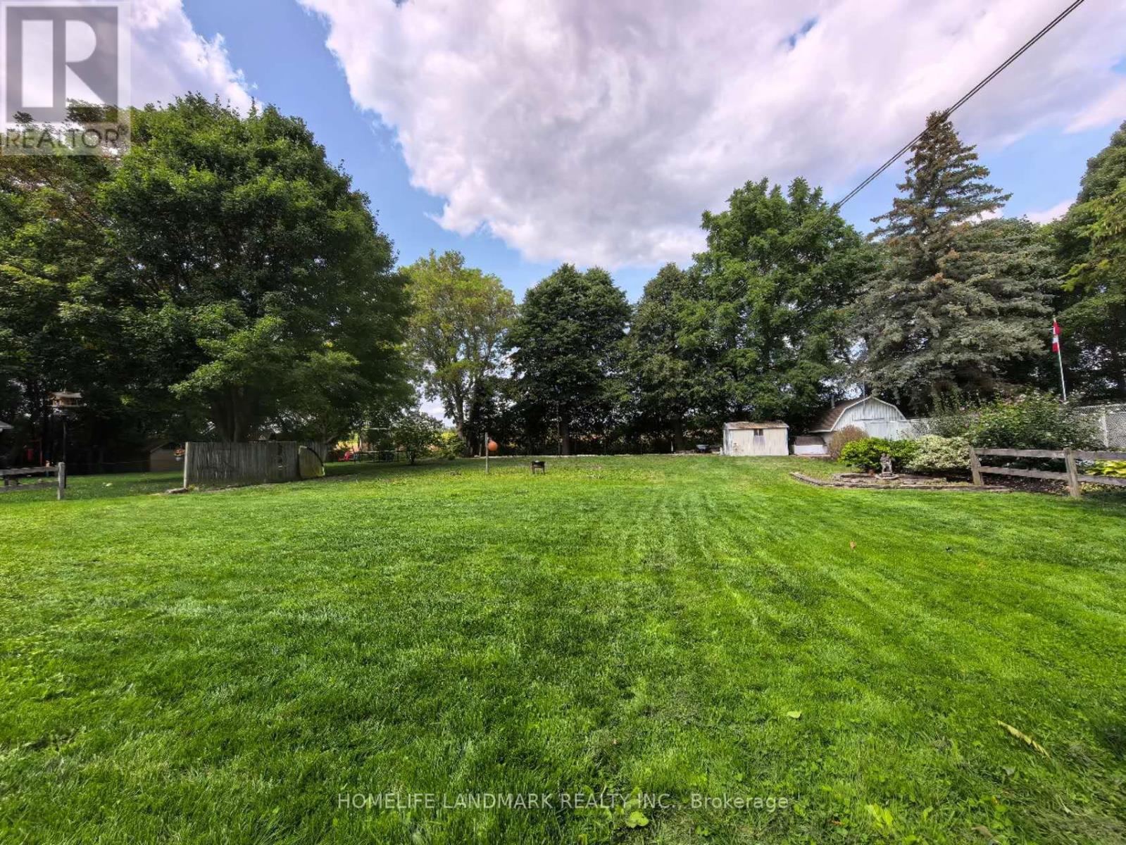 66 May Ave May Avenue, East Gwillimbury (Sharon), Ontario  L0G 1V0 - Photo 17 - N12390370