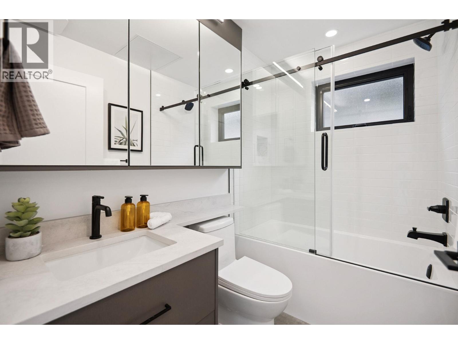 #1 1079 E 14th Avenue, Vancouver, British Columbia  V5T 2P1 - Photo 25 - R3029113