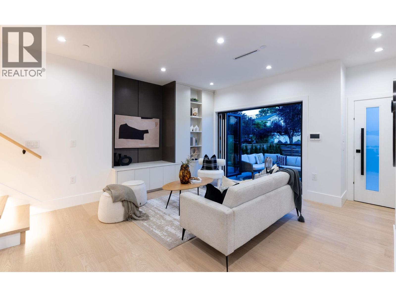 #1 1079 E 14th Avenue, Vancouver, British Columbia  V5T 2P1 - Photo 8 - R3029113
