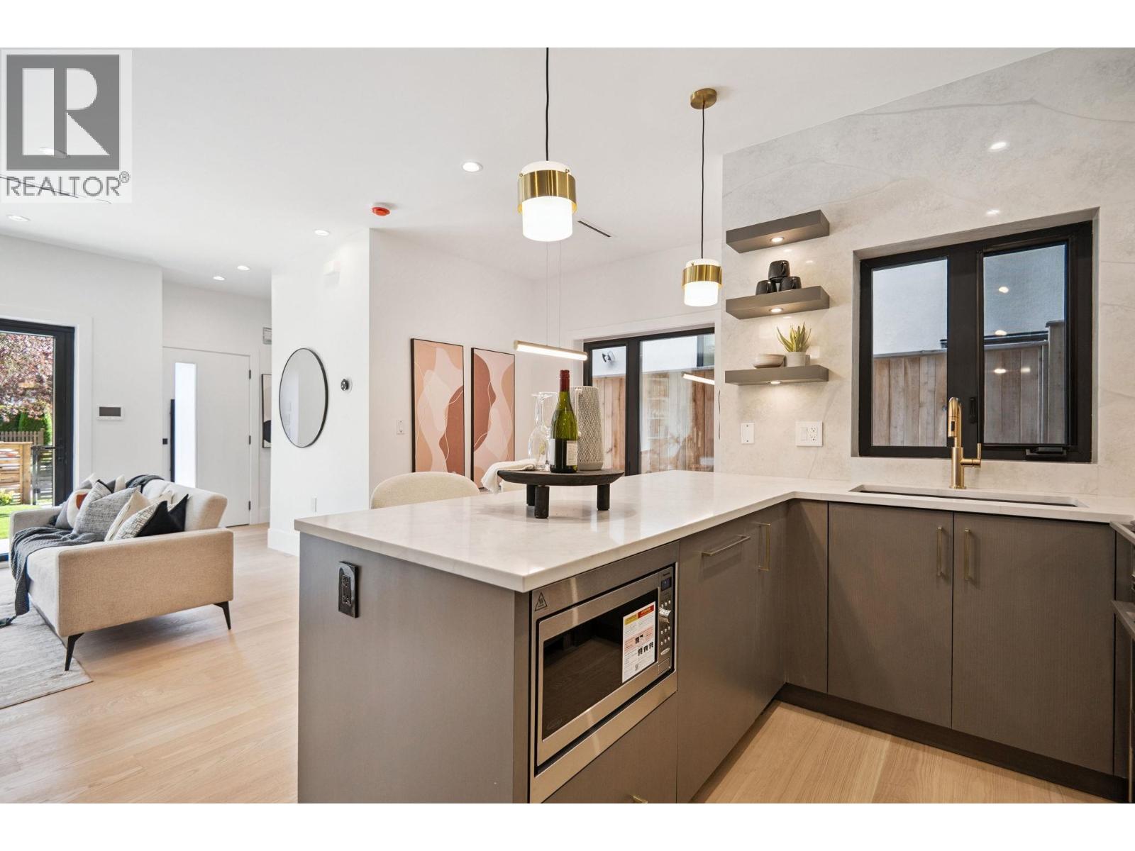 #1 1079 E 14th Avenue, Vancouver, British Columbia  V5T 2P1 - Photo 16 - R3029113