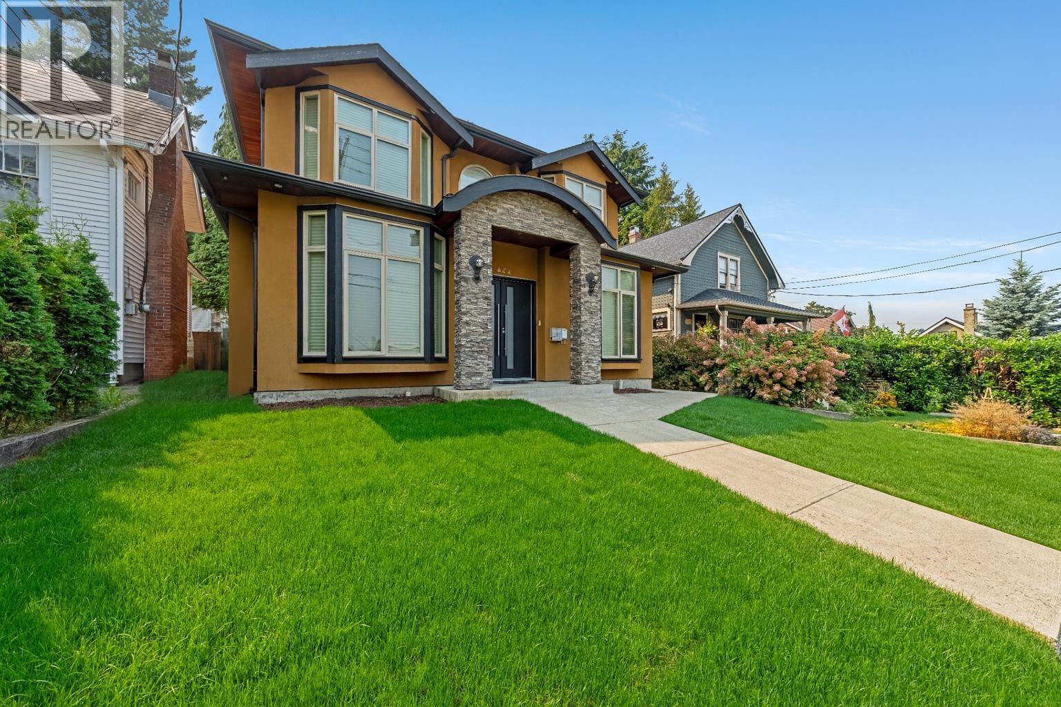 Property at 622 COLBORNE STREET image 2