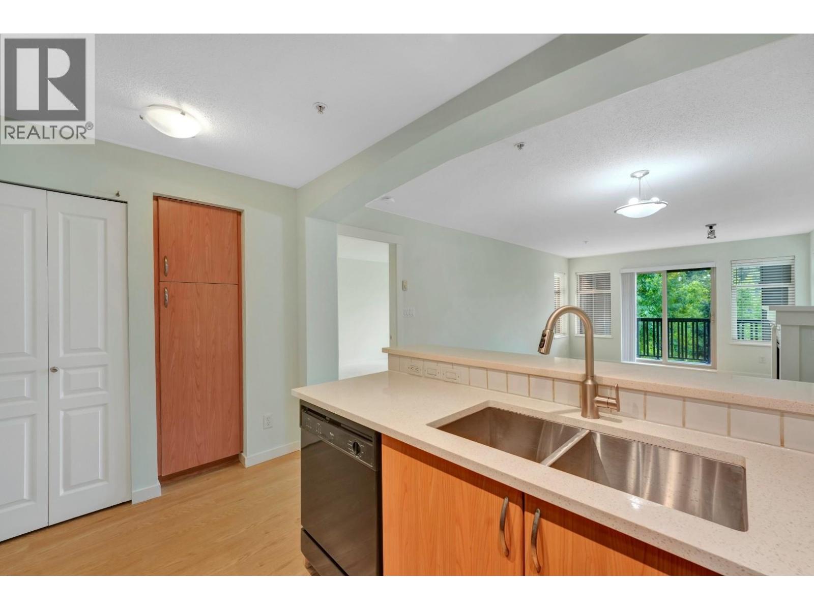 309 2998 Silver Springs Boulevard, Coquitlam, British Columbia  V3E 3R7 - Photo 9 - R3044769