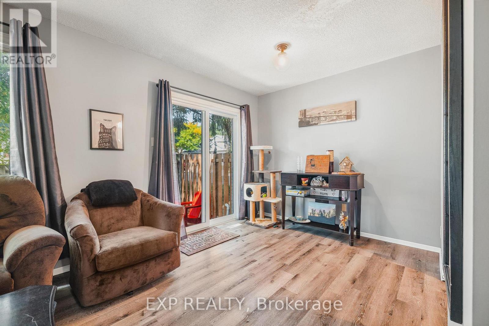 Property at 6 - 445 KINGSCOURT DRIVE image 3