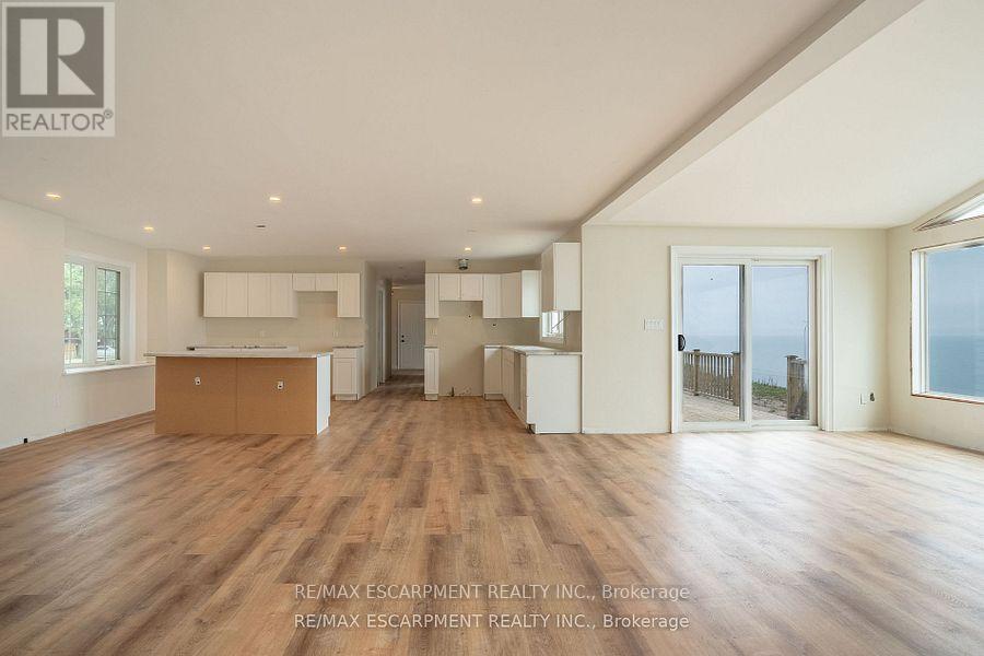 21 Villella Road, Haldimand, Ontario  N0A 1K0 - Photo 15 - X12392044