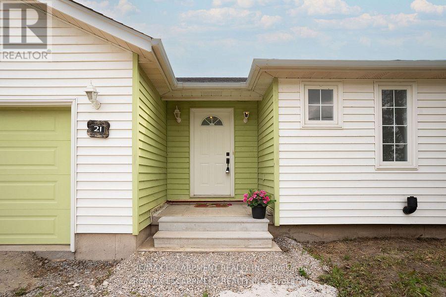 21 Villella Road, Haldimand, Ontario  N0A 1K0 - Photo 7 - X12392044