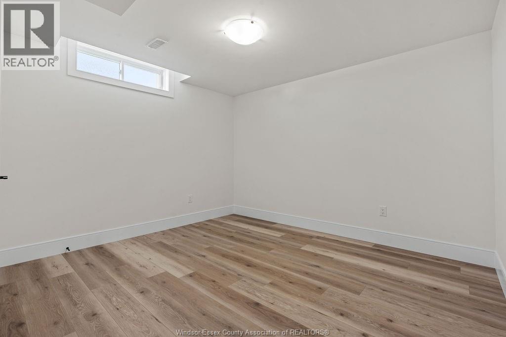 2466 Partington Avenue, Windsor, Ontario  N9E 0A9 - Photo 33 - 25022910