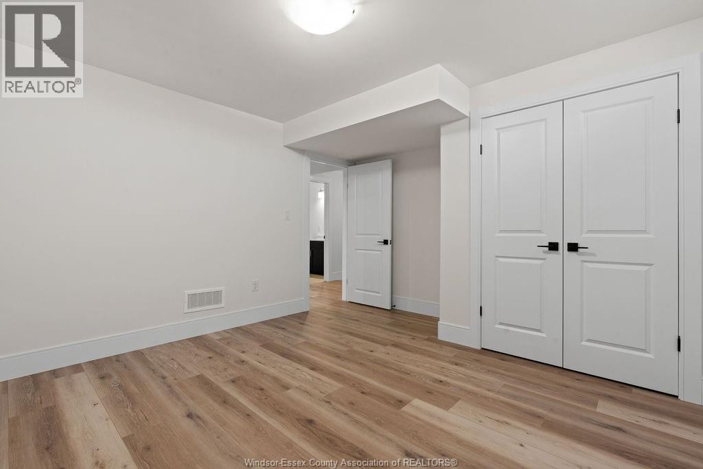 2466 Partington Avenue, Windsor, Ontario  N9E 0A9 - Photo 34 - 25022910