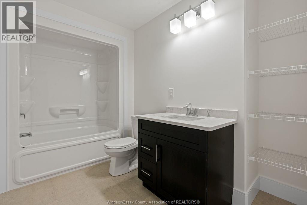 2466 Partington Avenue, Windsor, Ontario  N9E 0A9 - Photo 35 - 25022910