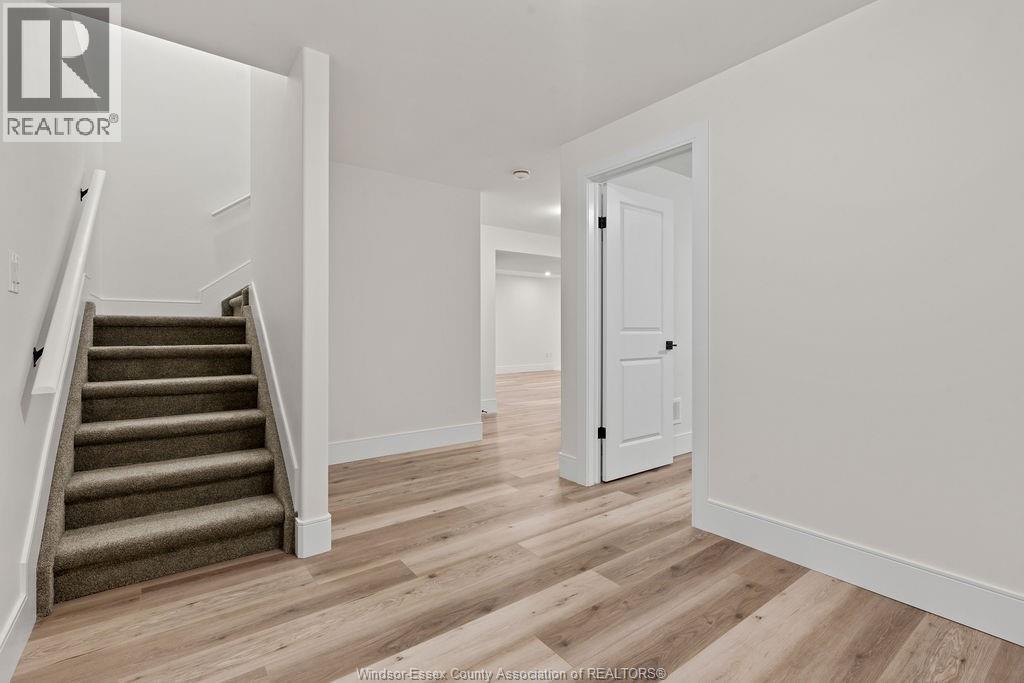 2466 Partington Avenue, Windsor, Ontario  N9E 0A9 - Photo 38 - 25022910