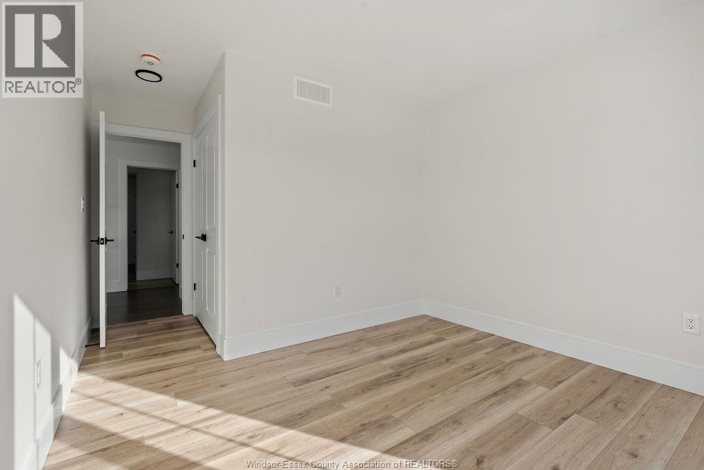 2466 Partington Avenue, Windsor, Ontario  N9E 0A9 - Photo 40 - 25022910