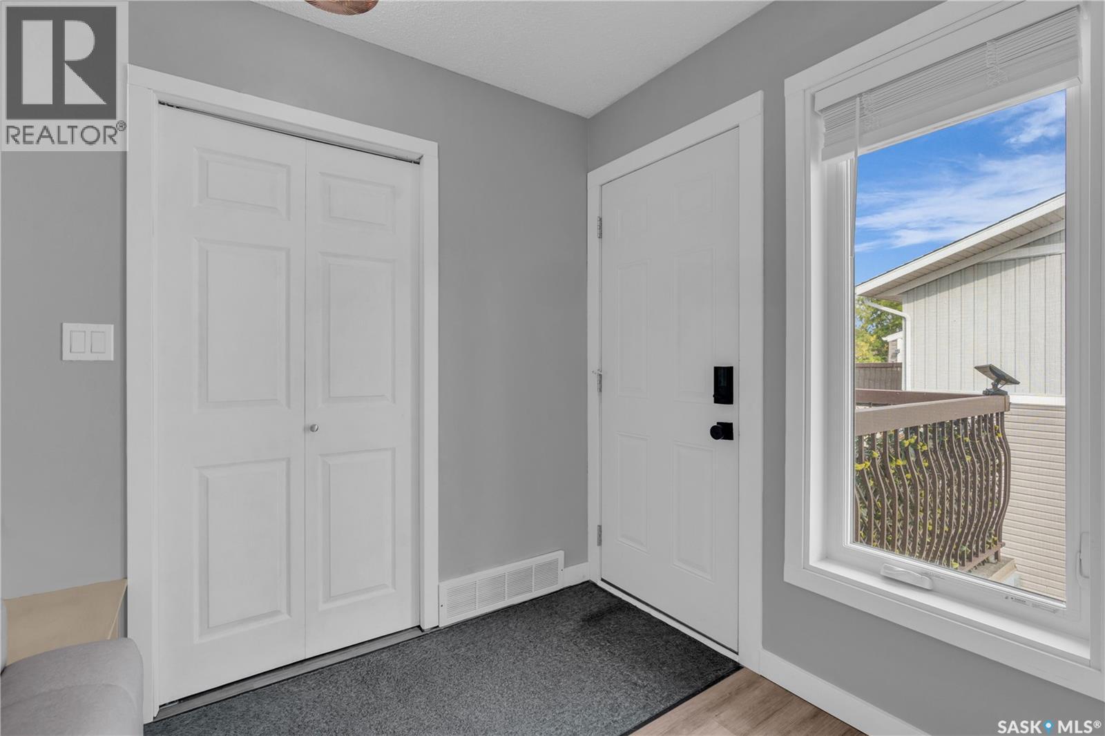 7320 Dalgliesh Drive, Regina, Saskatchewan  S4X 2K8 - Photo 5 - SK017813