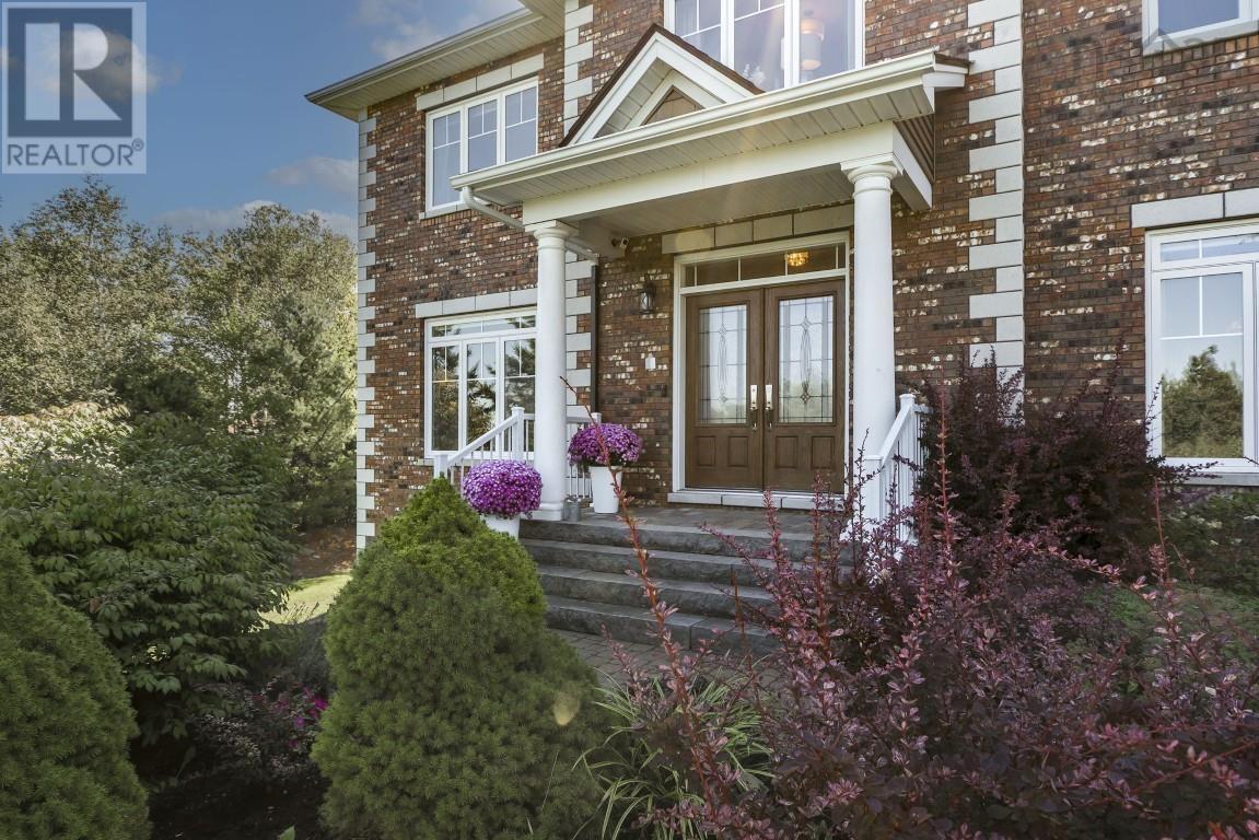 Property at 35 Shaughnessy Place image 3