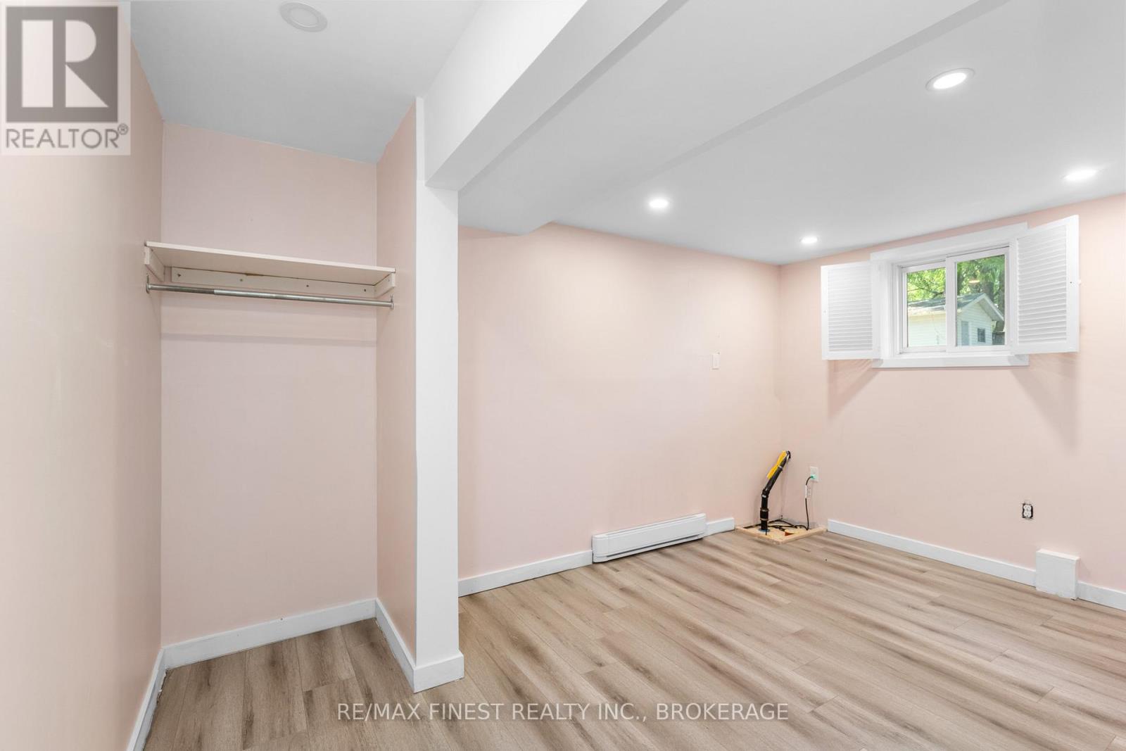 52 Windsor Drive, Brockville, Ontario  K6V 3H6 - Photo 35 - X12392214