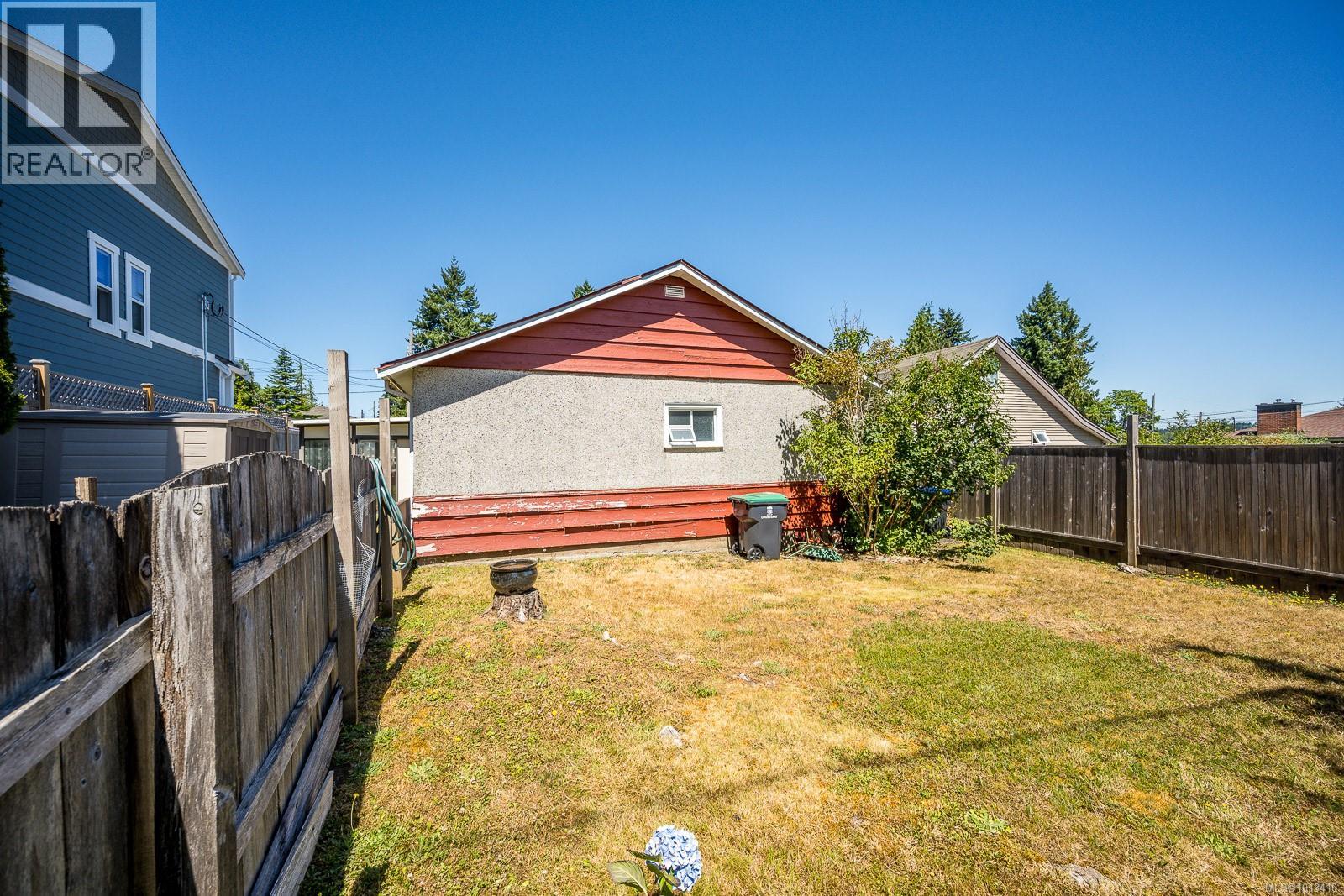 714 12th St, Courtenay, British Columbia  V9N 1V4 - Photo 5 - 1013410