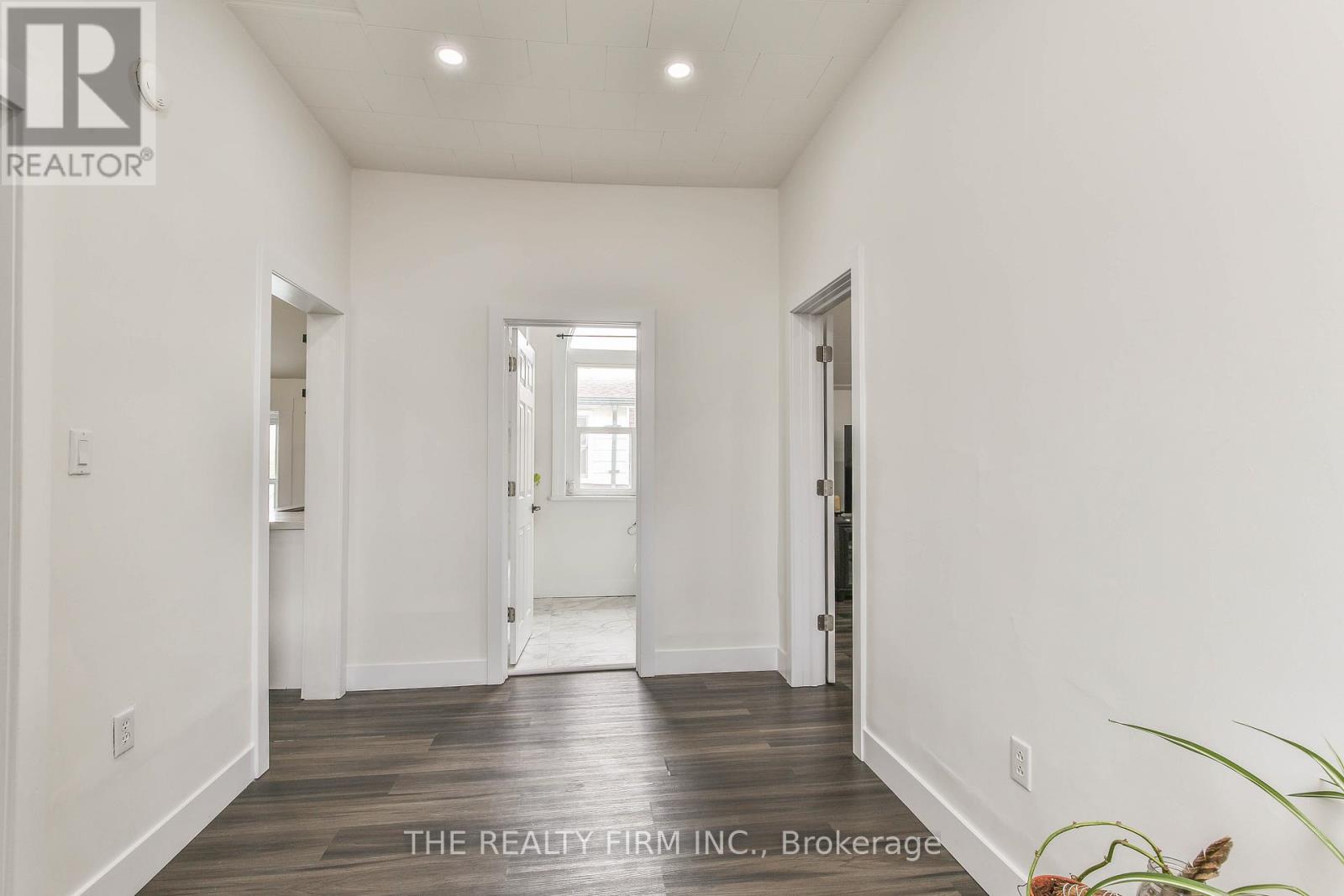 12 Weldon Avenue, St. Thomas, Ontario  N5P 1J6 - Photo 7 - X12392300
