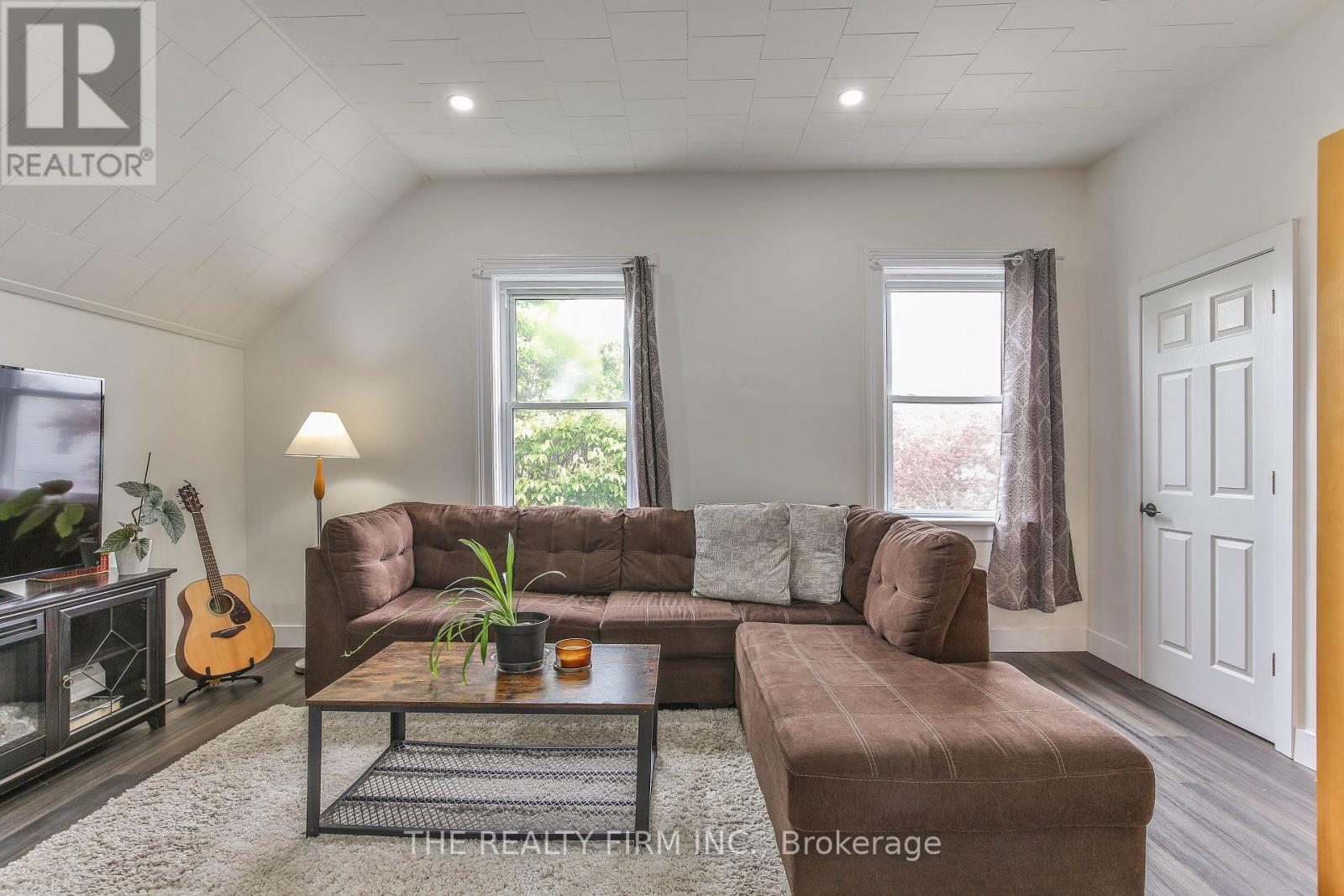 12 Weldon Avenue, St. Thomas, Ontario  N5P 1J6 - Photo 8 - X12392300