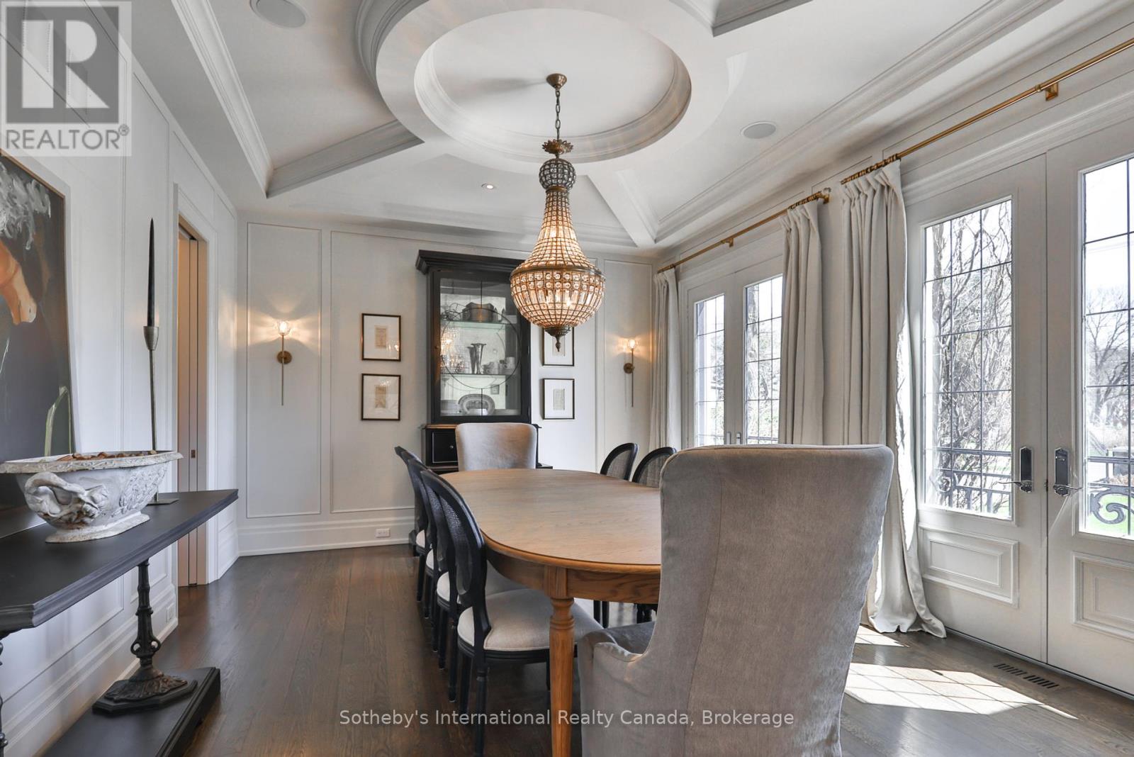 1497 Lakeshore Road W, Oakville, Ontario  L6L 1G5 - Photo 7 - W12392225