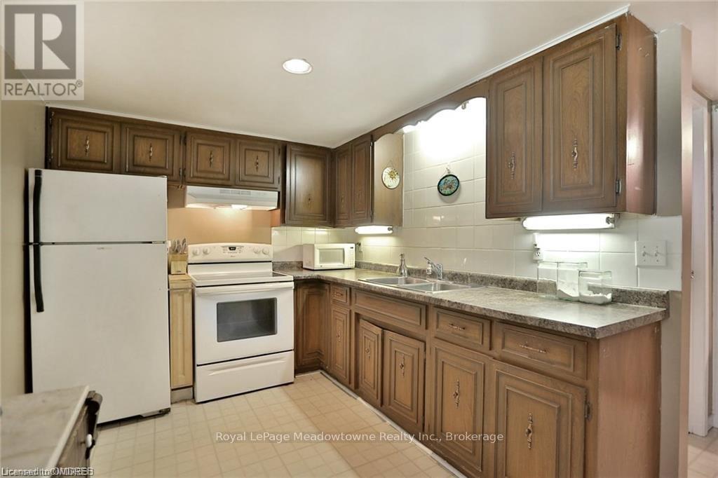 225/269 Campbell Avenue E, Milton, Ontario  L0P 1B0 - Photo 12 - W12392237