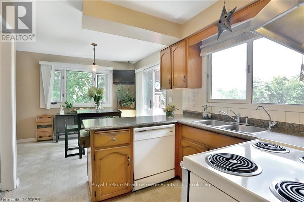 225/269 Campbell Avenue E, Milton, Ontario  L0P 1B0 - Photo 29 - W12392237