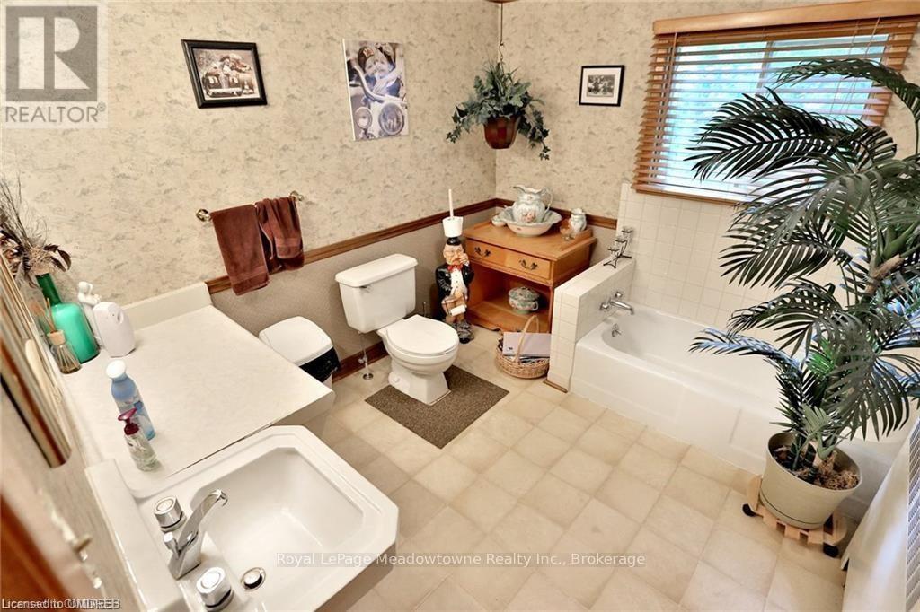 225/269 Campbell Avenue E, Milton, Ontario  L0P 1B0 - Photo 43 - W12392237