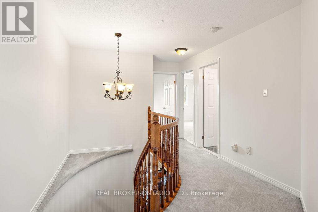 2 Sherring Crescent, Ottawa, Ontario  K2K 2T2 - Photo 19 - X12392146