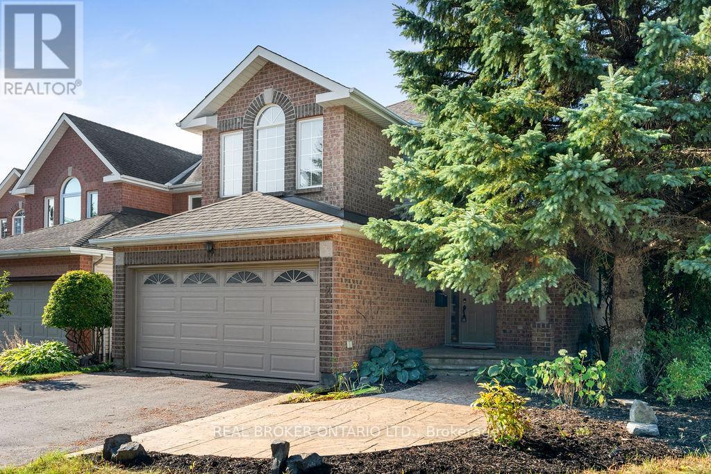 Property at 2 SHERRING CRESCENT image 2