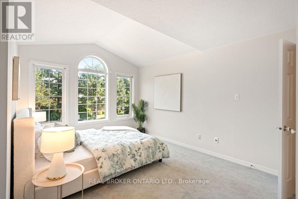 2 Sherring Crescent, Ottawa, Ontario  K2K 2T2 - Photo 22 - X12392146