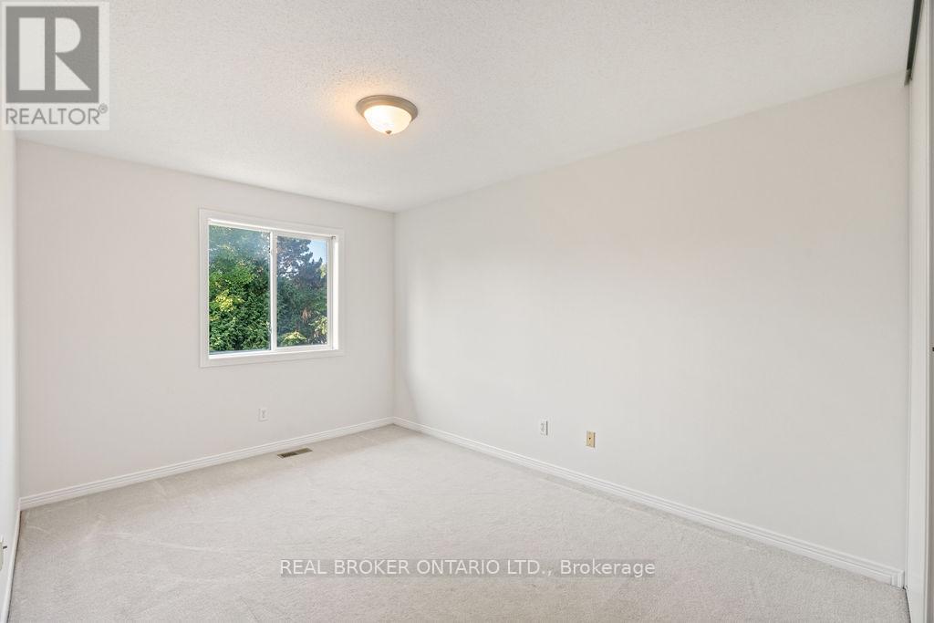 2 Sherring Crescent, Ottawa, Ontario  K2K 2T2 - Photo 25 - X12392146