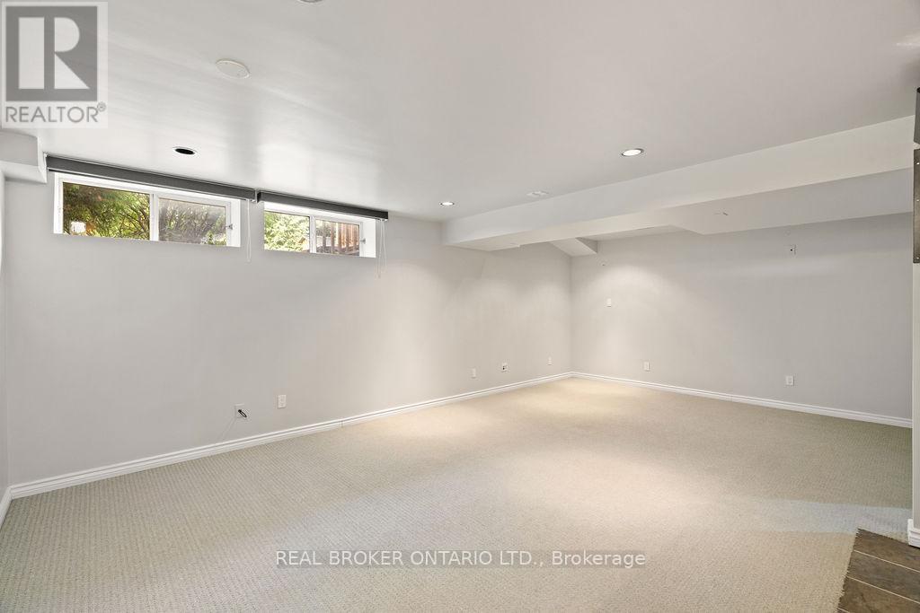 2 Sherring Crescent, Ottawa, Ontario  K2K 2T2 - Photo 28 - X12392146