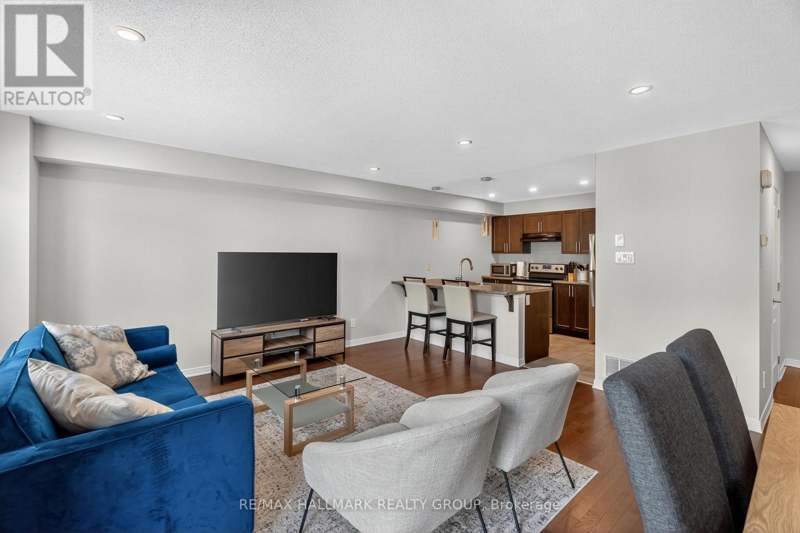 805 Element Private, Ottawa, Ontario  K2M 0M8 - Photo 12 - X12392195