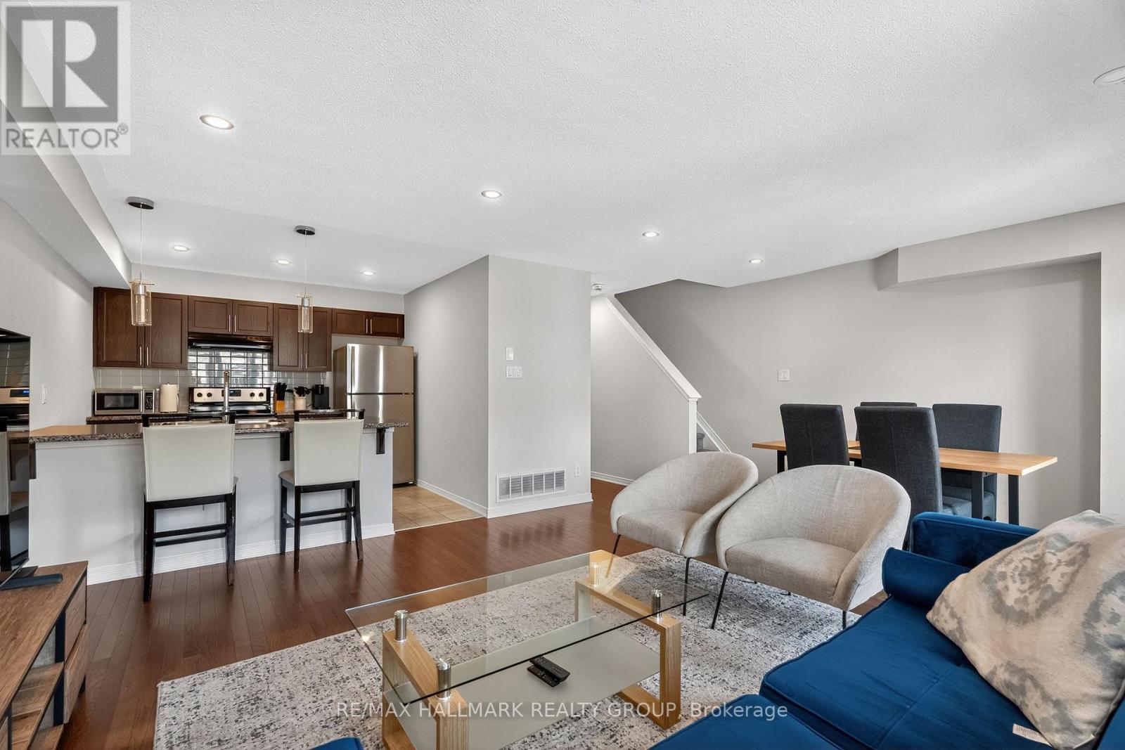 805 Element Private, Ottawa, Ontario  K2M 0M8 - Photo 13 - X12392195