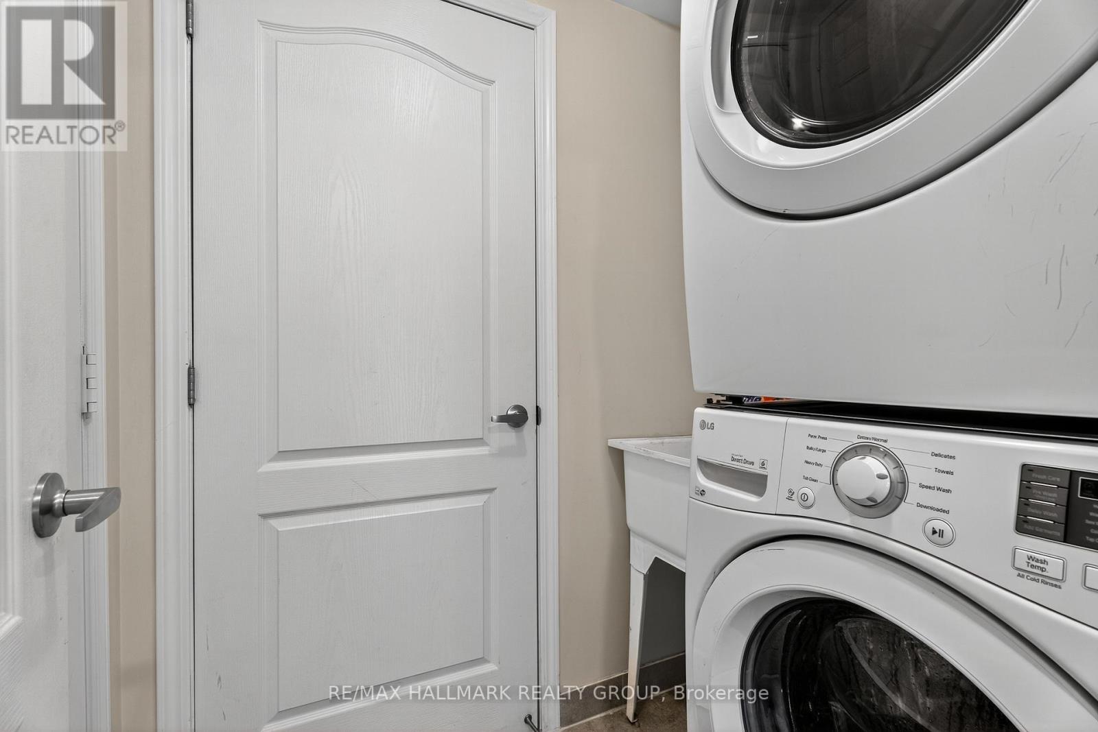 805 Element Private, Ottawa, Ontario  K2M 0M8 - Photo 6 - X12392195