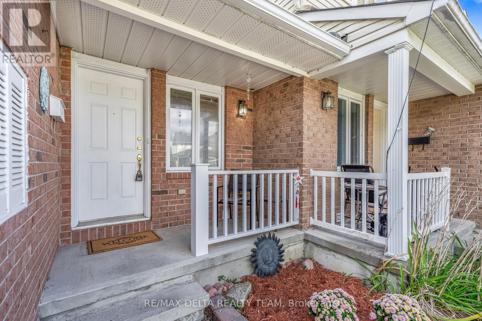 1969 Sunland Drive, Ottawa, Ontario  K4A 3T1 - Photo 3 - X12392264