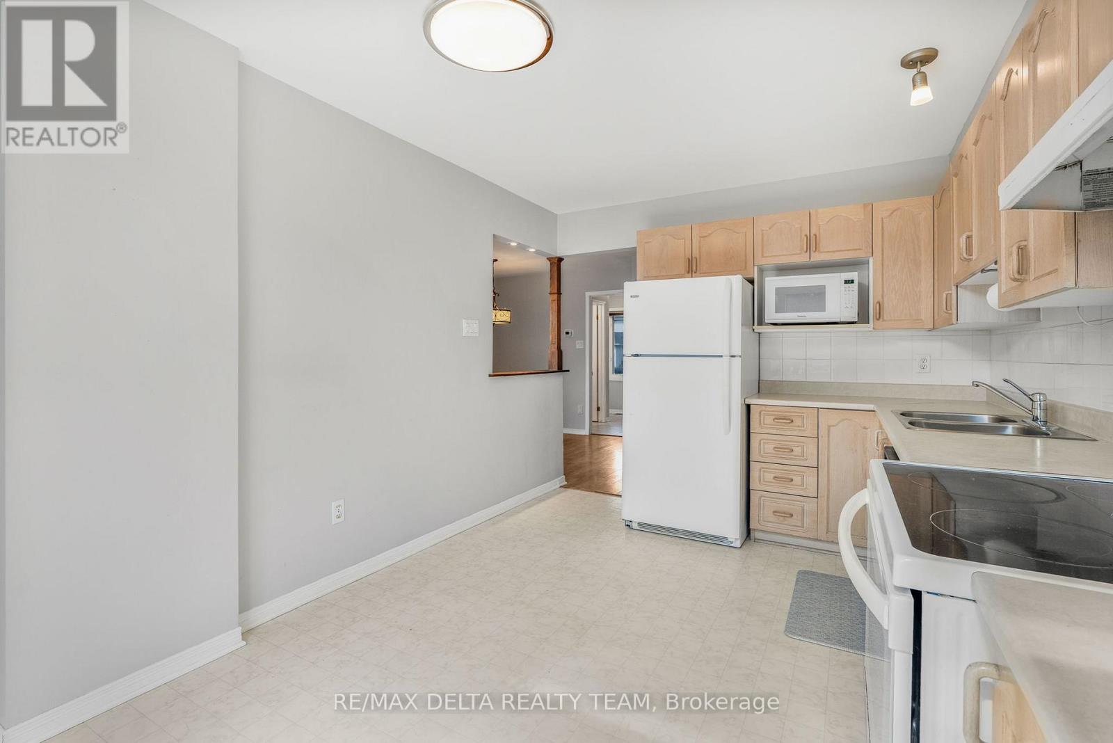1969 Sunland Drive, Ottawa, Ontario  K4A 3T1 - Photo 9 - X12392264