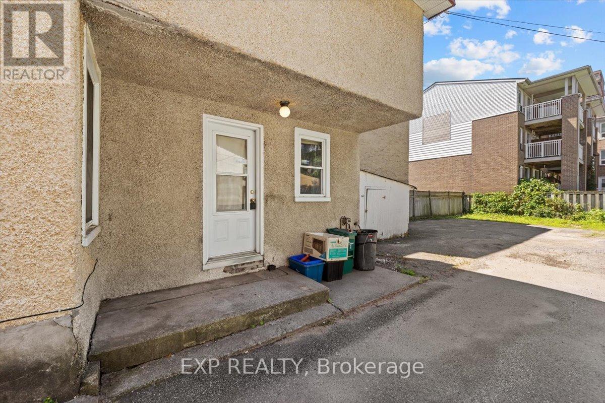 198 Hinchey Avenue, Ottawa, Ontario  K1Y 1L7 - Photo 26 - X12392275