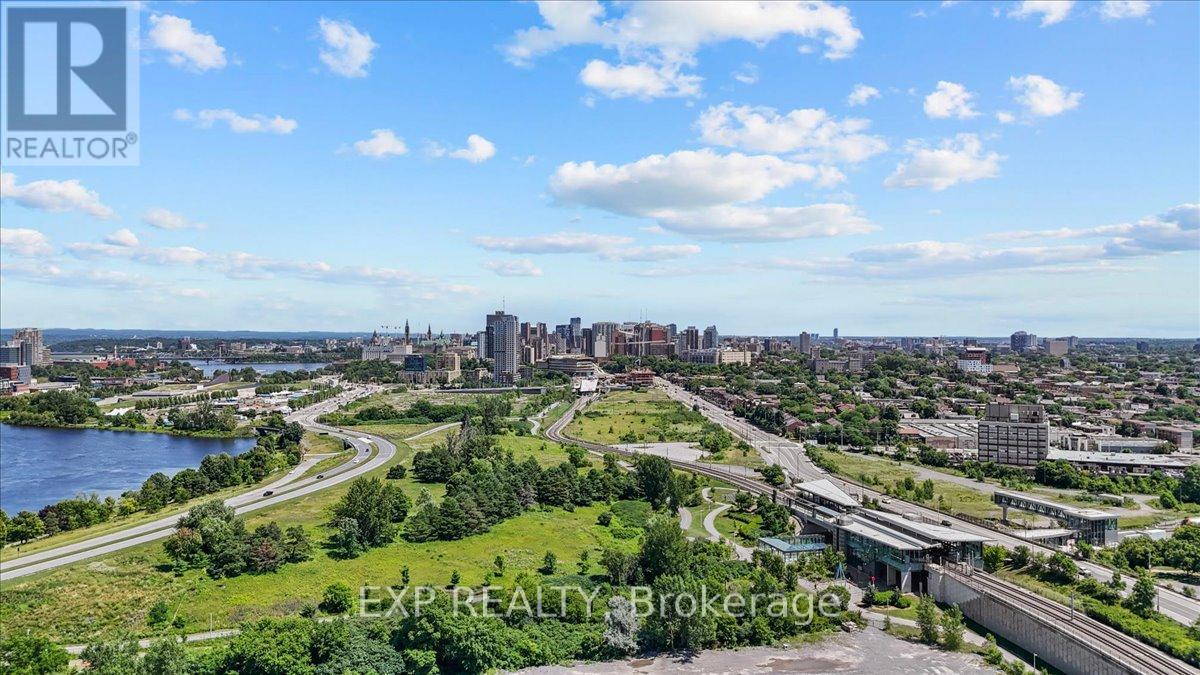 198 Hinchey Avenue, Ottawa, Ontario  K1Y 1L7 - Photo 38 - X12392275