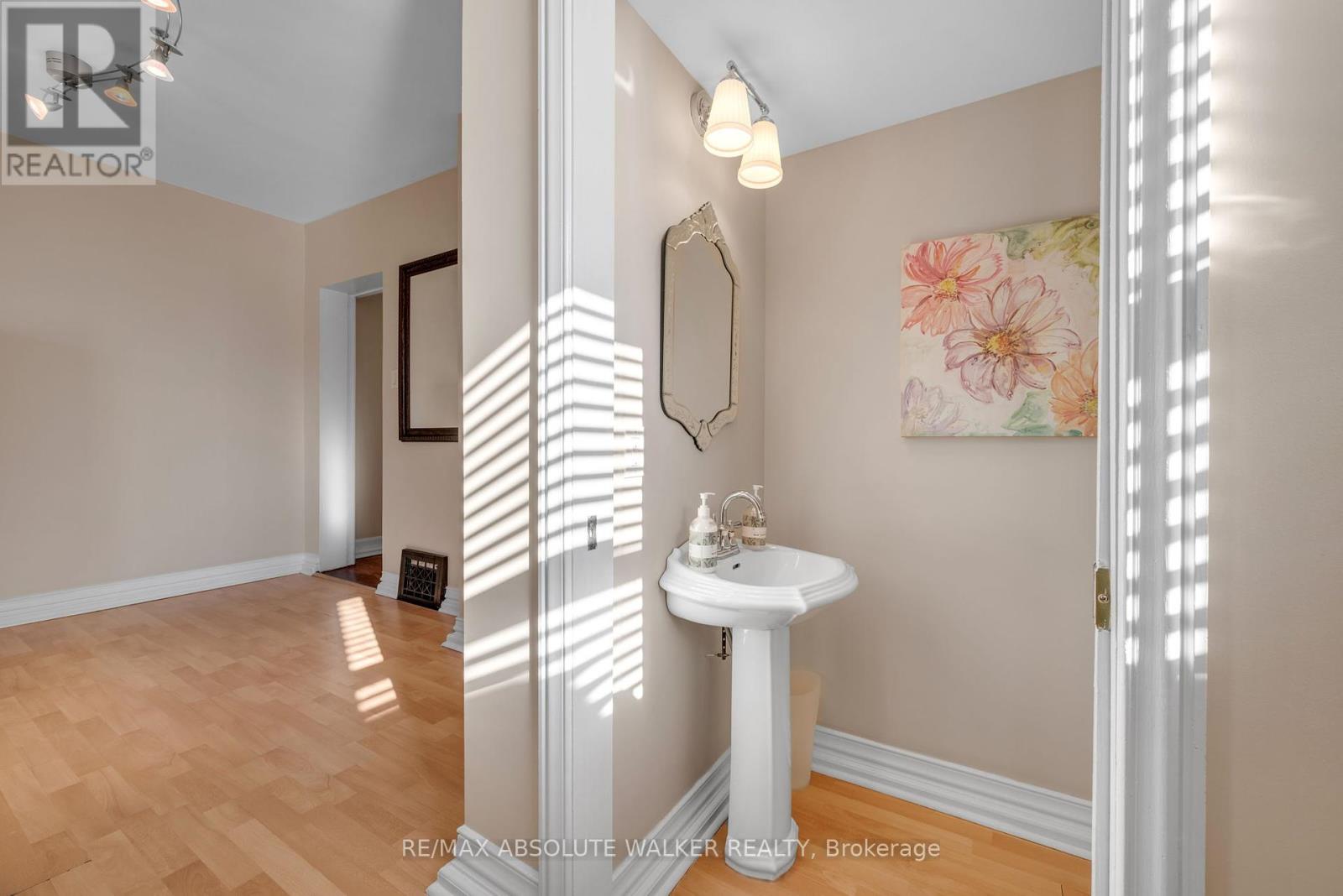 383 Danforth Avenue, Ottawa, Ontario  K2A 0E1 - Photo 17 - X12392298