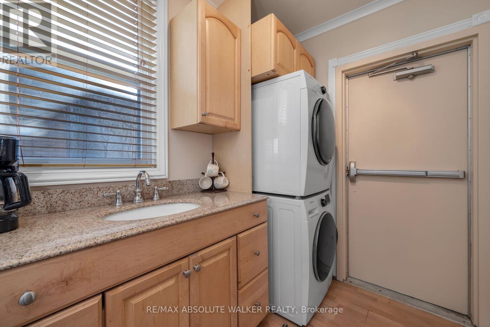 383 Danforth Avenue, Ottawa, Ontario  K2A 0E1 - Photo 18 - X12392298