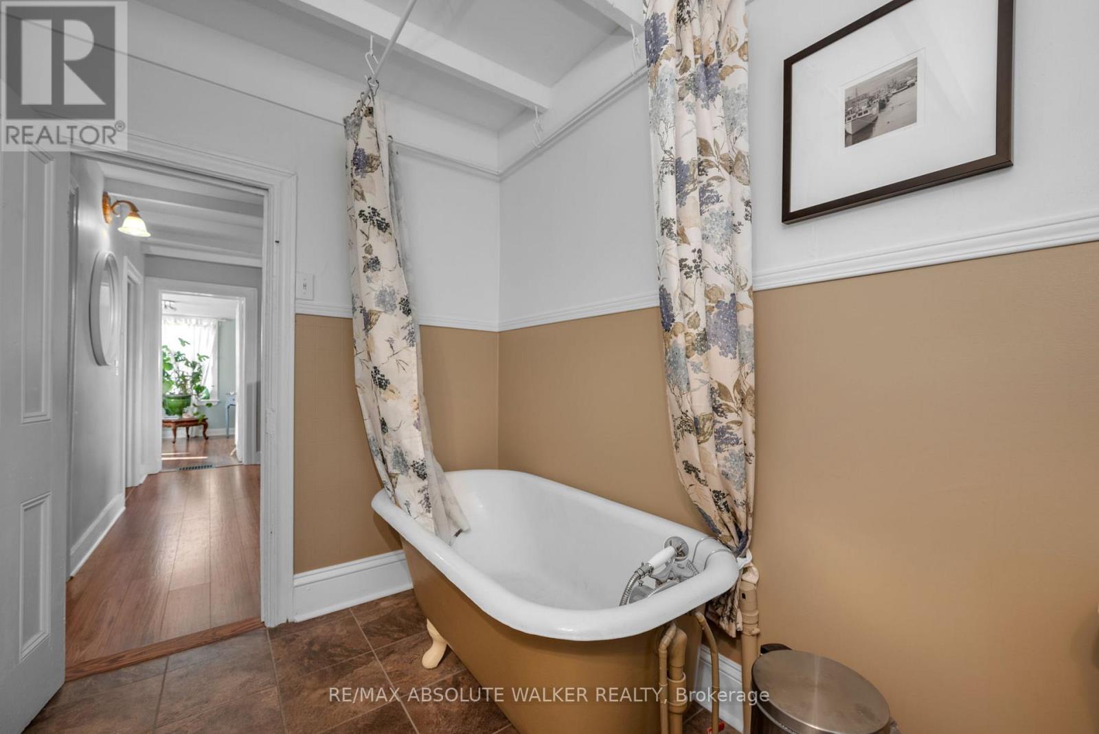 383 Danforth Avenue, Ottawa, Ontario  K2A 0E1 - Photo 29 - X12392298