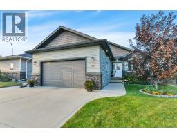 34 Leaside Crescent Lakeway Landing, Sylvan Lake, Ca