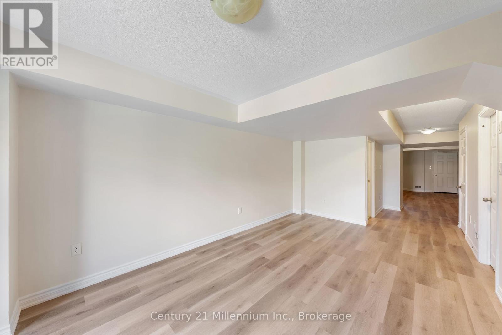 16 Berkshire Avenue, Wasaga Beach, Ontario  L9Z 2X2 - Photo 29 - S12392205