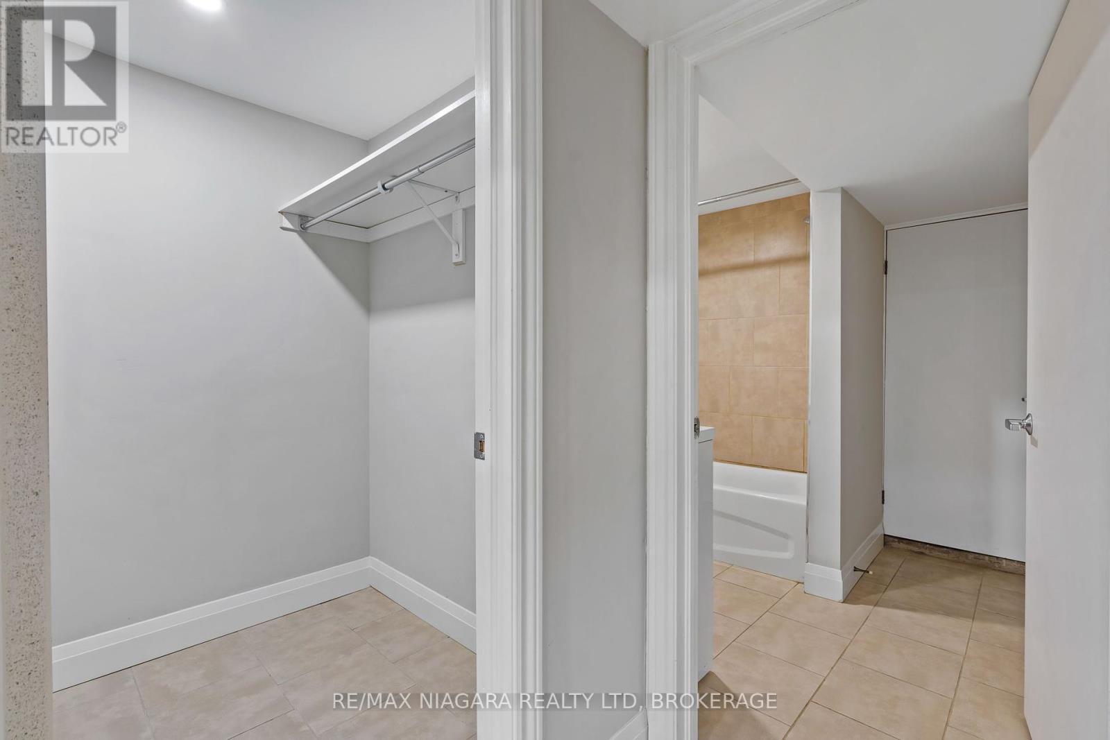 5 Cady Street, Welland (Lincoln/crowland), Ontario  L3B 4B5 - Photo 32 - X12392186