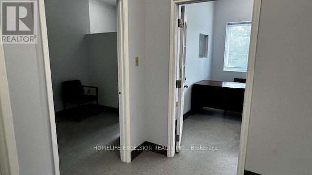 901b - 4560 Highway 7 E, Markham, Ontario  L3R 1M5 - Photo 7 - N12342717
