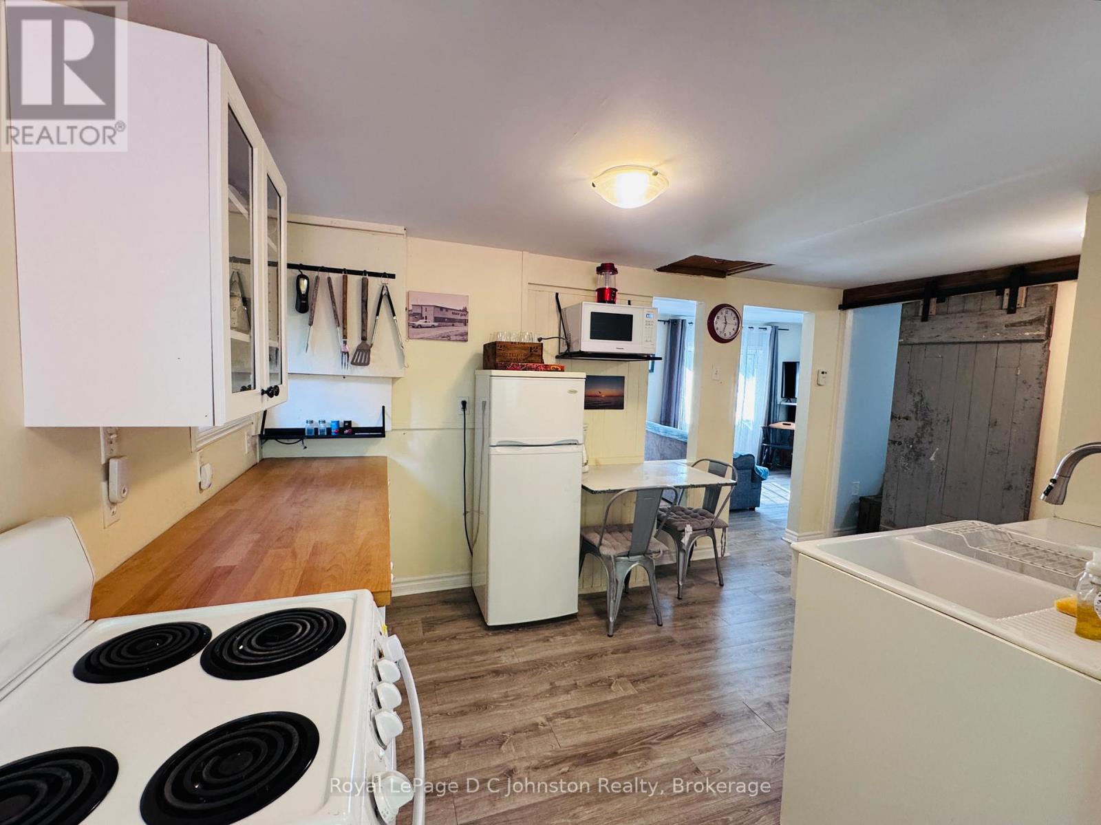 175 Belcher Lane, Saugeen Shores, Ontario  N0H 2L0 - Photo 18 - X12392222