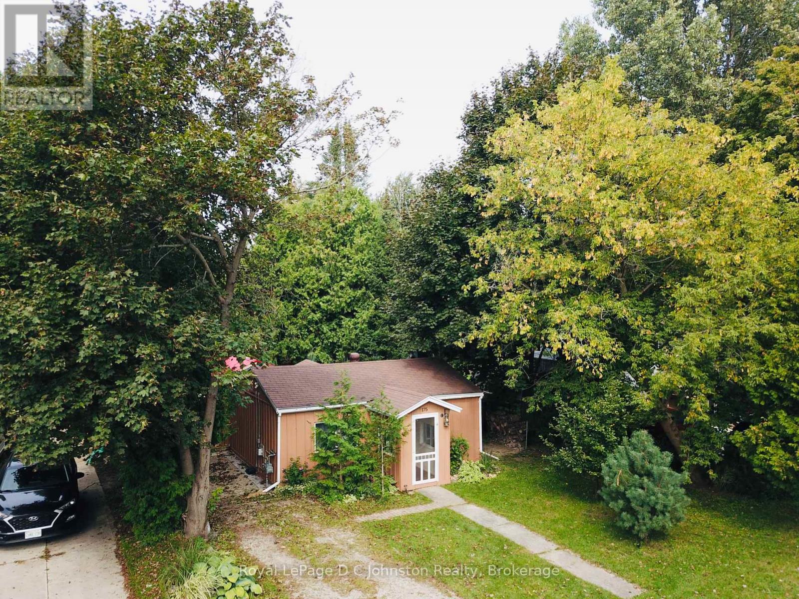 175 Belcher Lane, Saugeen Shores, Ontario  N0H 2L0 - Photo 2 - X12392222