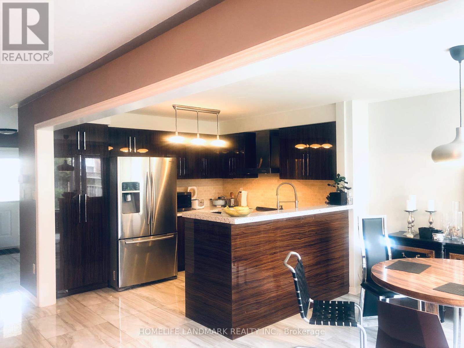 Upper - 45 Vanguard Road, Vaughan, Ontario  L4K 5G5 - Photo 2 - N12392088